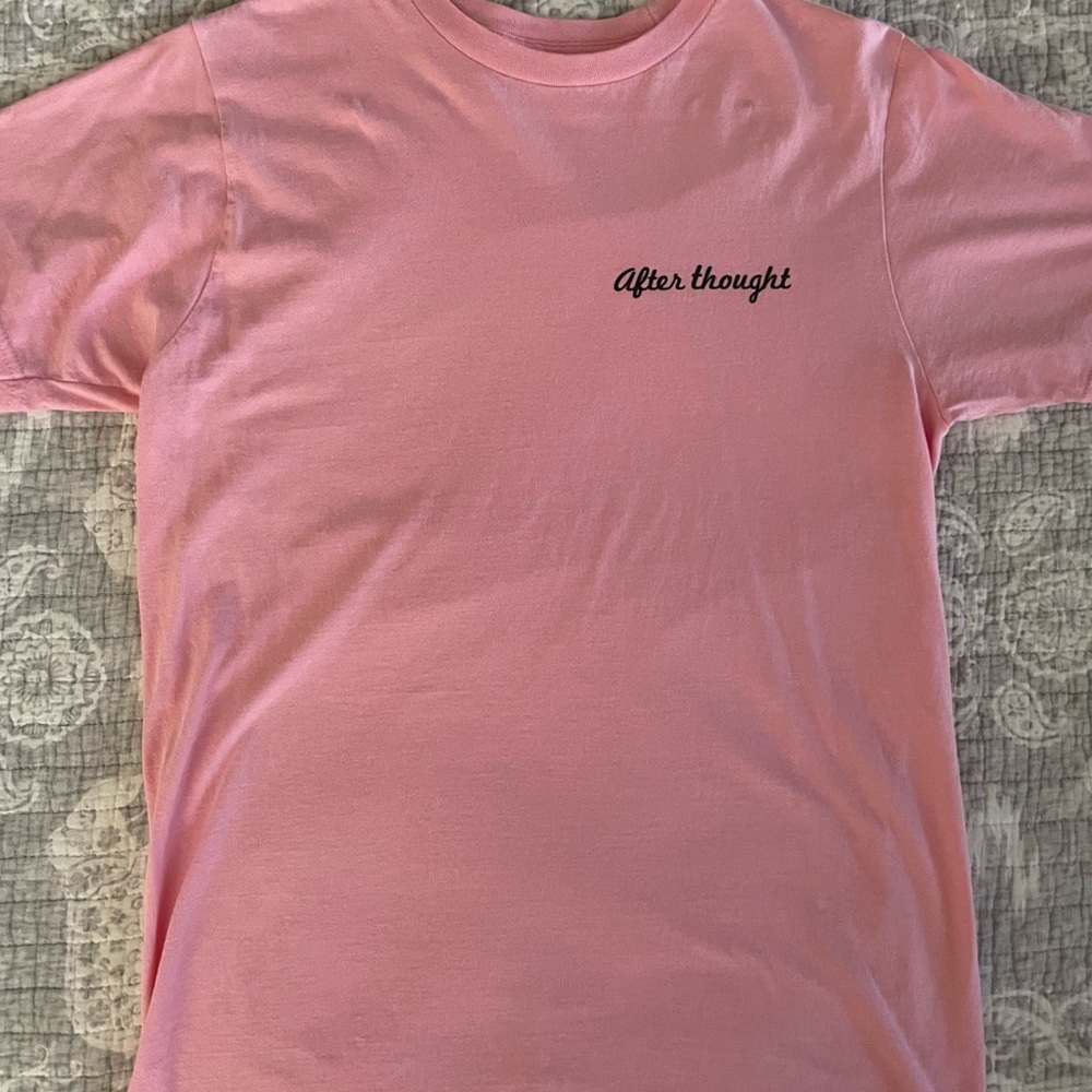 Pink t shirt. Size M. Worn once like new. Medium